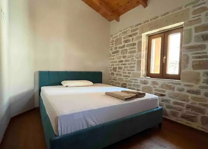 Amprosia Villa *