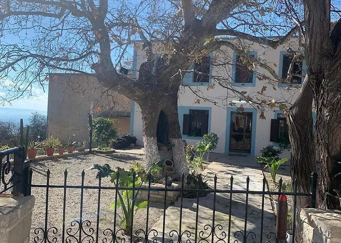 וילה Amprosia צ'פרו